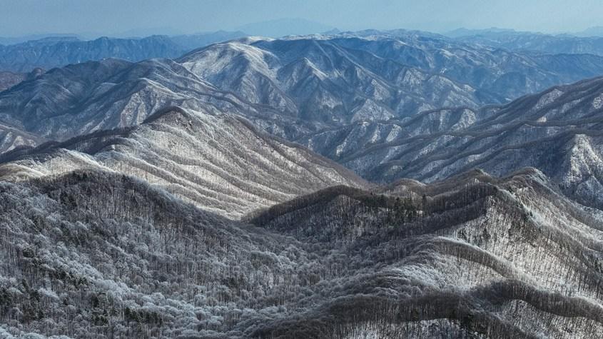 三峽庫壩區(qū)夷陵更現(xiàn)“千山映雪”美景